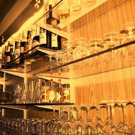 L'Hostellerie Le Turckheim Croix D'Or ตรัวส์-เอปีส์ ภายนอก รูปภาพ