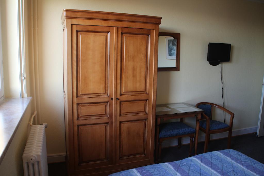L'Hostellerie Le Turckheim Croix D'Or ตรัวส์-เอปีส์ ห้อง รูปภาพ